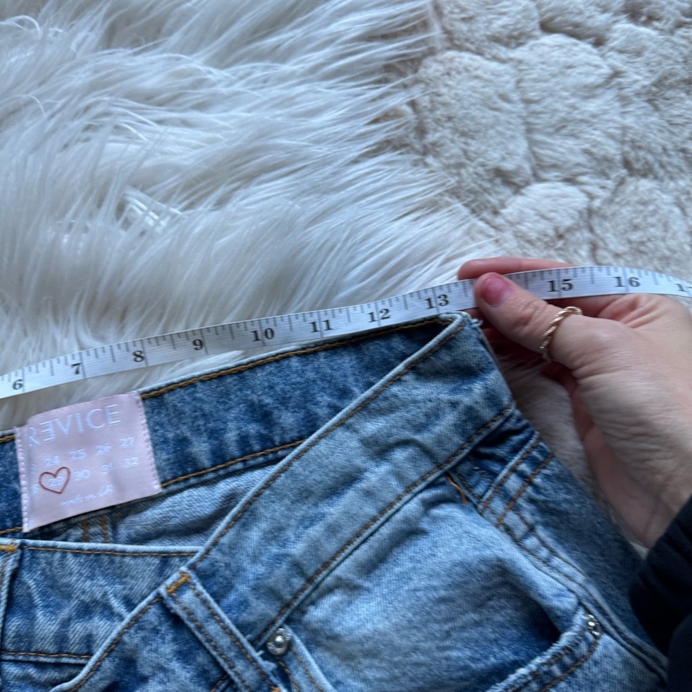 Revice Straight crossover distressed jeans - Picture 9 of 11